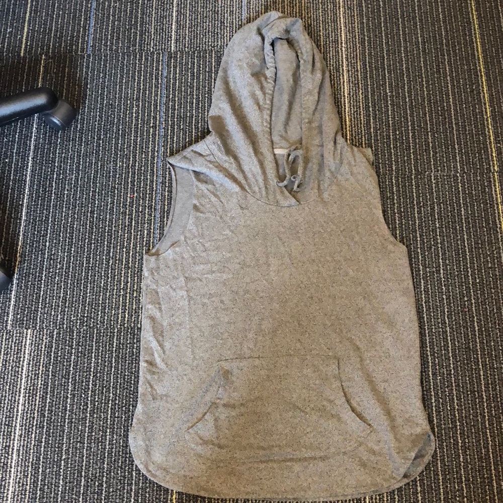 sleeveless hoodie